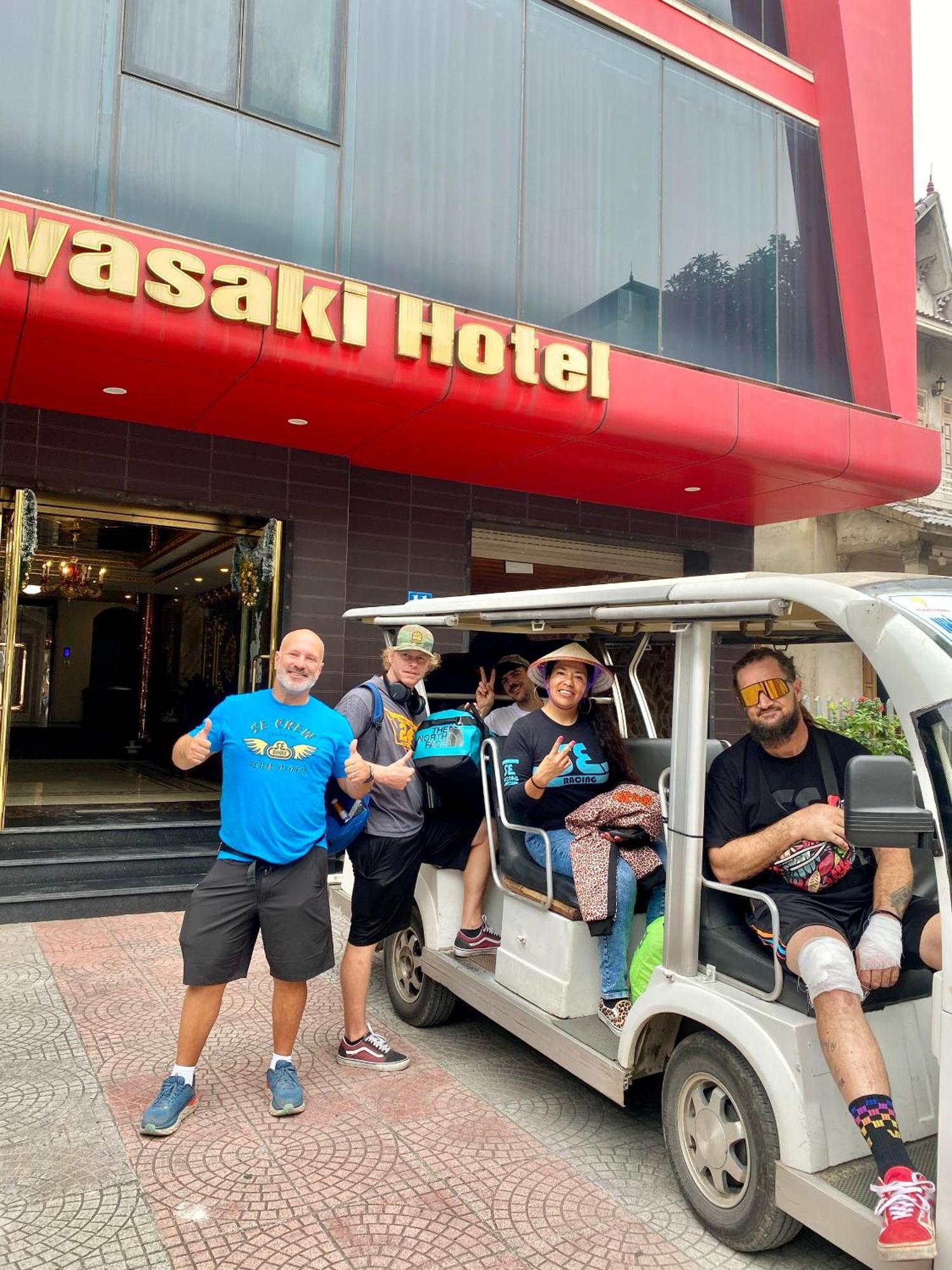 Kawasaki Noi Bai Airport Hotel Esterno foto